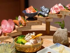 -山川小町·极番烧肉(新地假日广场店)