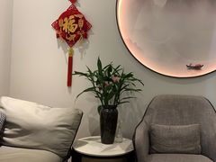 -小邓专业采耳馆(延安西路店)