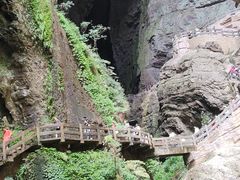 -龙水峡地缝景区