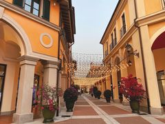 -佛罗伦萨小镇广佛名品奥特莱斯(疏港路店)