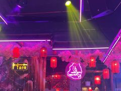 -喜鹊音乐酒馆(西街店)