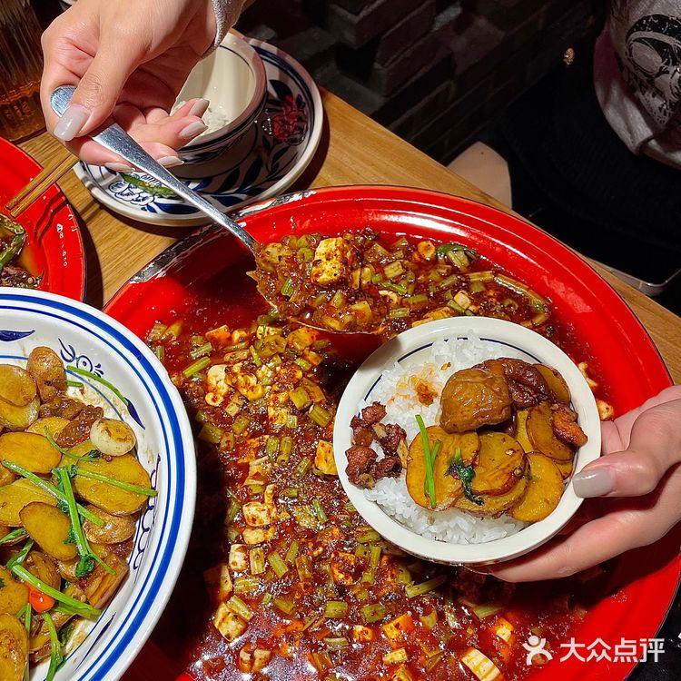碳水脑袋集合！在成都还是得吃江湖菜啊！！