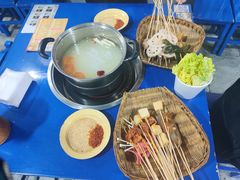 -马路边边·成都串串(翠柏路店)