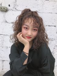 -银星女王公园发型艺术沙龙