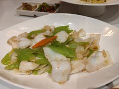 -荟廷·晶萃(陆家嘴尚悦湾店)