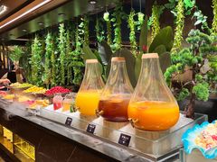-钱小奴海鲜自助黑金店(杭州滨江龙湖店)