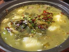 -周鱼小馆石锅酸菜鱼(活力汇店)