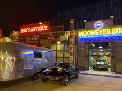 -席娜卡琳火车铁道夜市