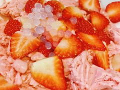 奶油草莓冰-糖潮糖水铺(省府店)
