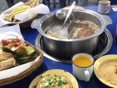 -马路边边·成都串串(翠柏路店)
