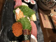 三文鱼手握寿司-九洲喜来登酒店湖月日餐厅