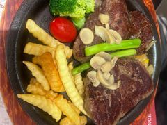 -香港新发烧腊茶餐厅(水围店)