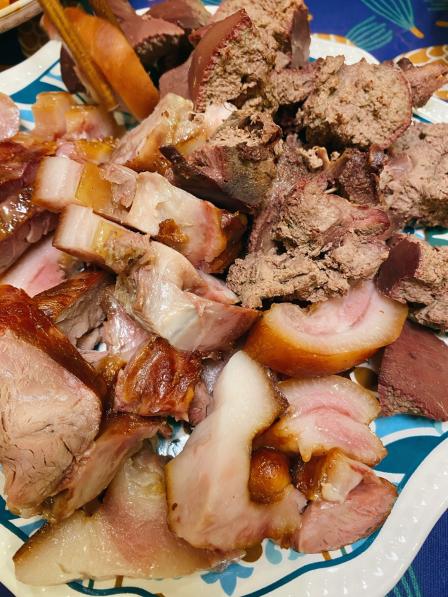 陈记老字号诸城烧肉(十五大街店)-"十五大街市场里有个陈记诸城烧肉