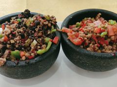 黑红三剁双拼-蝴蝶泉宾馆-中餐厅