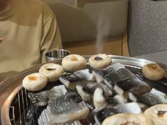 -围炉肉舍•炭烤活鳗•丹东海鲜烤肉(步行街店)