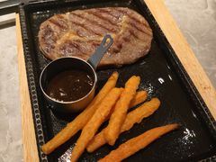 -必胜客(尹山湖歌林公园店)