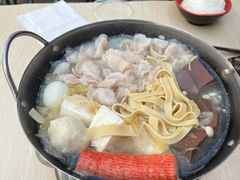 酸菜白肉锅-张妈台式锅烧(深大店)