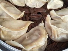 -金城包子牛肉灌汤包(台东四路店)