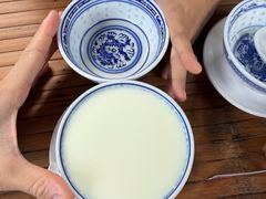 -周大娘牛乳(旧寨古村总店)