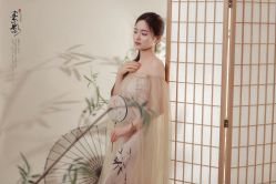 -onlygirl摄影美学馆高端定制(江滩店)