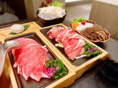 -湊湊火锅·茶憩(打浦桥日月光店)