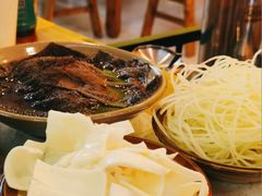 -黄潇洒老火锅(九眼桥宏济巷店)
