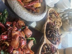 -隔壁老王·家常云南菜(花巷店)