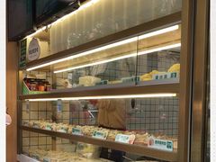 面包甜点陈列柜-袁记云饺(蛇口店)