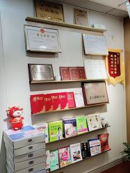 -Mamom club 慢会所(爱丁堡店)