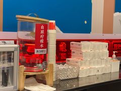 -肥汁米蘭香港米线(长宁来福士店)