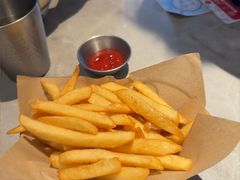 -必胜客(尹山湖歌林公园店)