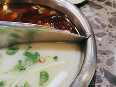 -肖肖酸萝卜鱼火锅(总店)