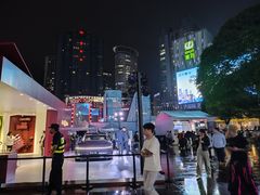 -观音桥步行街