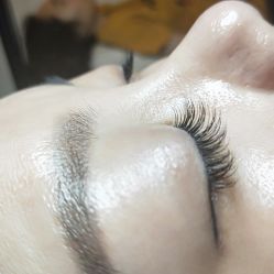 -DAZZLING BEAUTY美甲•美睫专门店