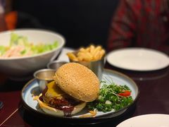美式烧烤牛肉汉堡-bluefrog蓝蛙(悠唐购物中心店)