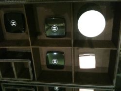 这个是化妆盒~~都是进口哒-圣安娜美业