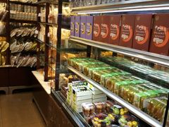 面包甜点陈列柜-惠诚滋知(鸿通城店)