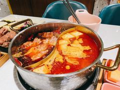 猪手鸳鸯锅-小街猪手(团结湖店)