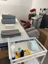 -舒欣头疗·俏丝谧语 白发脱发专业护理 
