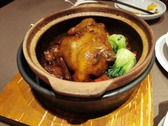 招牌砂锅神仙鸡-香港财记(汇励99城市公园店)