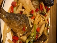 -牛八宝桂林米粉(八里庄店)