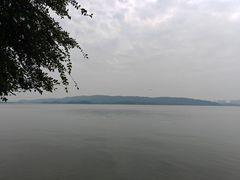 -巴陵广场