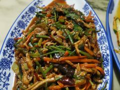 鱼香肉丝-夕阳红小吃(中街大悦城店)