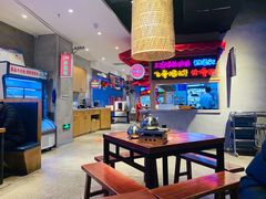 大堂-怪噜范·老贵阳街头名小吃(鸿通城店)