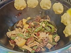 -哈尔滨烧烤·山河村铁锅炖(交大店)
