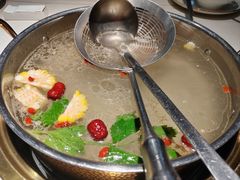 -牛人日志·鲜牛肉骨汤火锅(万科里瑧店)