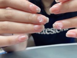 -UGIRL有个美甲