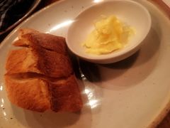 -ROAST coffee & eatery