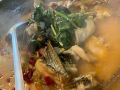 特色石锅鱼-辣出味岳阳特色烧烤·龙虾大排档(砂子塘总店)