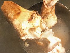 -伴山牛贵州黄牛肉火锅·苗疆非遗艺术餐厅(上海首店)